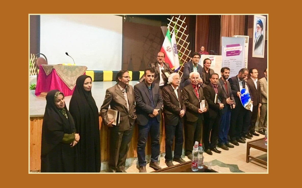 شوخ طبعی در خانواده در شب شعر طنز دَیِّر